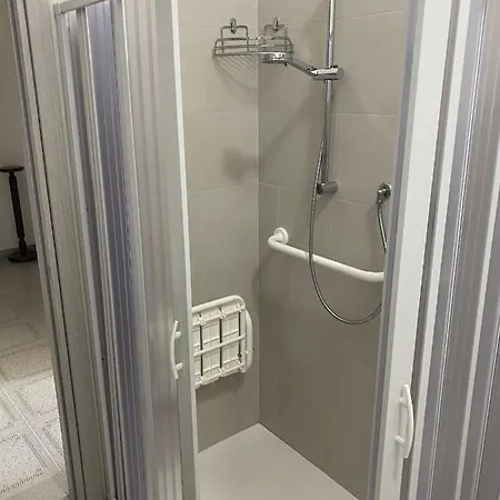 Апартаменти Albahome, Comoda Centralissima E Panoramica