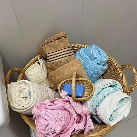 Albahome, Comoda Centralissima E Panoramica Apartment