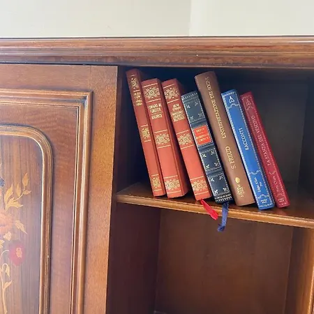 Albahome, Comoda Centralissima E Panoramica Apartment *