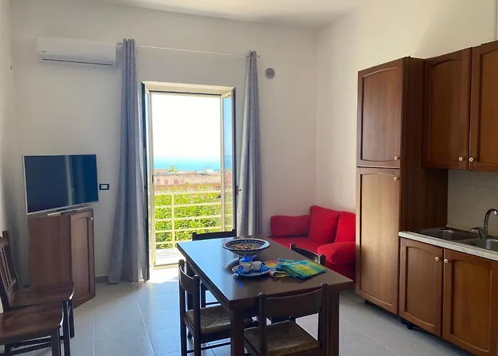 Albahome, Comoda Centralissima E Panoramica Apartmán *